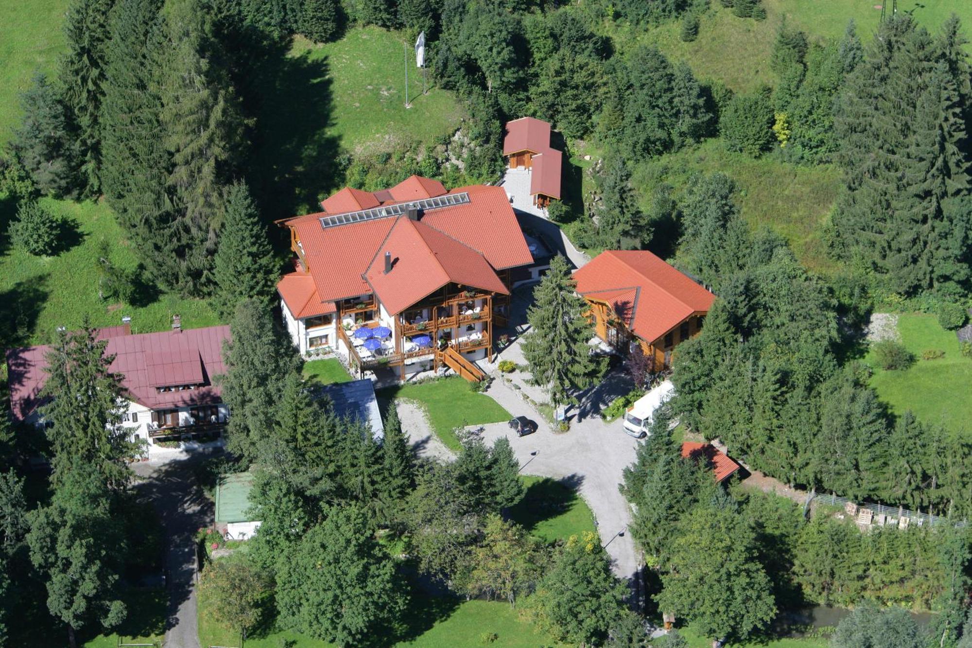 Hotel Und Apartements Im Forellenbach Fischen im Allgaeu Dış mekan fotoğraf